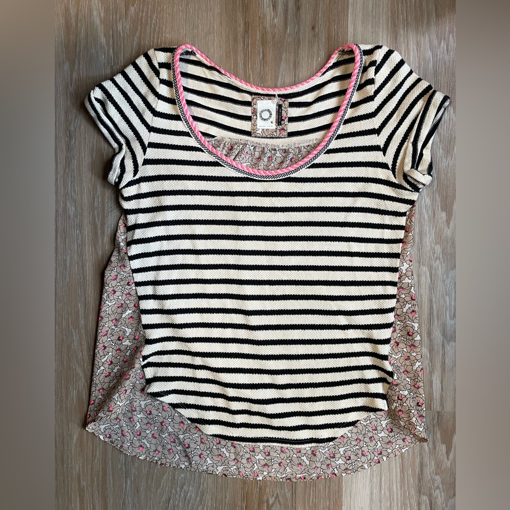Anthropologie Akemi + Kin Striped Floral Back Top
